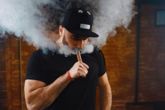 Rokok Elektrik dan Vape Jadi Penyebab Popcorn Long Disease