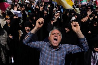 Amerika Ngebom Tiga Situs Nuklir Iran, Dunia Mengutuk Amerika Biadab