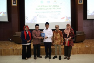 BAZNAS, MUI, dan UIN Jakarta Gelar Pelatihan Diplomasi Islam Wasatiyah untuk Perdamaian Palestina