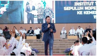 AHY Dorong Mahasiswa Baru  ITS Wujudkan Indonesia Emas 2045