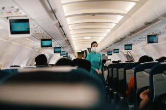 Tak Sengaja Sajikan Daging Babi, Singapore Airlines Minta Maaf ke Penumpang Muslim
