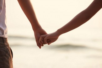 Zina dan Rajam: Fikih Klasik dalam Sorotan Hukum Modern Indonesia