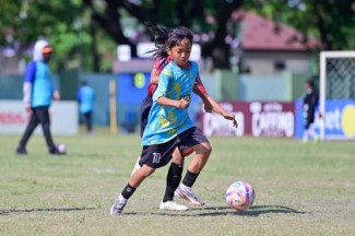 1.633 Siswa Ramaikan Milklife Soccer Challenge Surabaya 2025, Bilqis Jadi Bintang Baru