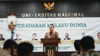 Konferensi UNAS: Fadli Zon Gaungkan Identitas Melayu di Kancah Global