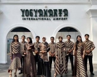 SMKN 6 Yogya Gelar Fashion Show Bertema Batik di Yogyakarta International Airport