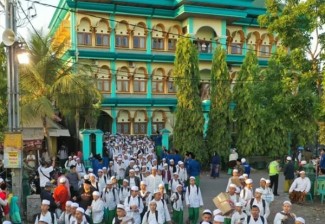 Dari Pondok ke Pesantren: Ketika Sufisme Menemukan Rumahnya di Jawa