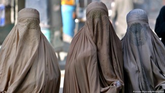 Italia Rancang UU Larangan Burqa dan Niqab di Ruang Publik