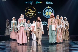 Sederet Koleksi Fesyen dari SMKN 3 Malang dan SMKN 6 Padang di IN2MOTIONFEST