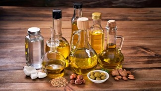 Jenis Minyak Apa yang Paling Tepat untuk Memasak? Kenali Kegunaan Masing-masing dan Manfaatnya