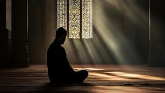 RenunganMalam: Allah Tak Pernah Meninggalkanmu. Yakinlah.