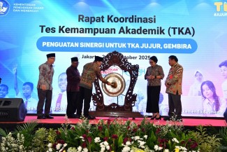 Jelang TKA Jenjang SMA dan Sederajat, Kemendikdasmen Gelar Rakor Pastikan Kesiapan Semua Pihak