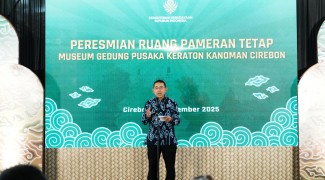 Menbud Fadli Zon Resmikan Ruang Pamer Museum Keraton Kanoman Cirebon