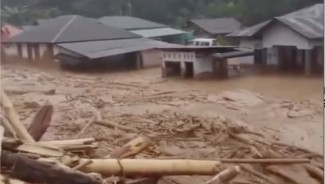Banjir Sumatra Mengerikan , DMI Serukan Masjid Jadi Shelter Pengungsi