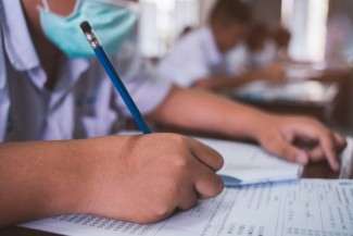 Doa dan Dzikir Orang Tua agar Anak Mudah Mengerjakan Ujian Semester