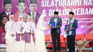Wihdah Azhariyah Indonesia Rayakan Milad Perdana, Seminar Tiga Negara Galang Donasi Kemanusiaan Sumatera
