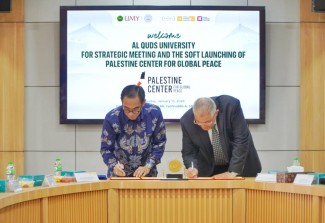 Mengapa Penerimaan Pengungsi Palestina ke Indonesia Harus Dikaji Secara Hati-Hati