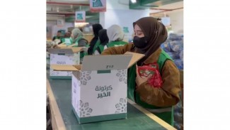 Mahasiswa Sulawesi di Kairo Gelar Dukungan Pengemasan Bantuan Kantong Ramadhan di Misr El-Kheir Foundation Untuk Palestina