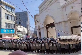 Puasa di Negeri Tirai Bambu: Benteng Batin Saat Musibah Melanda