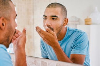 Kenapa Mulut Berbau Saat Puasa? Kenali Penyebab dan Solusinya