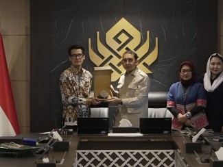 Hidupkan Kembali Marwah Budaya, Menteri Kebudayaan Dorong Revitalisasi Keraton Kasepuhan Cirebon