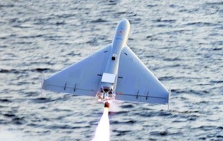 Kapal Drone Kamikaze Iran Berhasil Melakukan Serangan Pertama dalam Perang