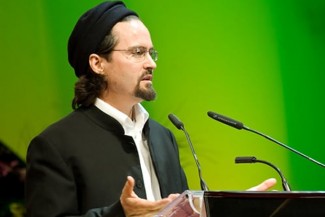 Mark Hanson Sebut Puasa Ramadhan Perdana Sebagai Proses Restorasi Fisik dan Rohani