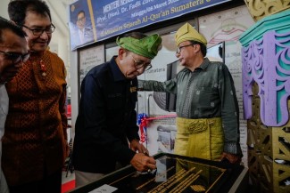 Perkuat Akses Kebudayaan Inklusif, Menteri Kebudayaan Resmikan Ruang Pamer Museum Sejarah Al-Qur’an