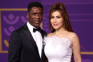 Legenda Sepak Bola Clarence Seedorf Jalani Puasa Ramadhan Perdana Usai Peluk Islam
