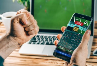 Kemungkaran Hari Raya: Mengapa Praktik Taruhan Meningkat di Tengah Perayaan Idul Fitri?