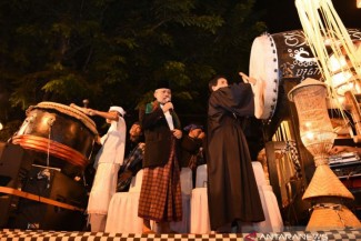 Urgensi Menjaga Akidah: Larangan Mengikuti Perayaan Hari Raya di Luar Syariat Islam