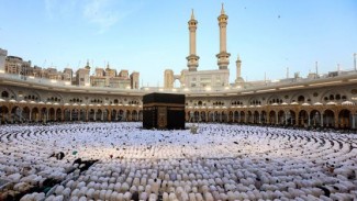 Arab Saudi Resmi Umumkan Idulfitri 2026 Jatuh pada Hari Jumat Ini