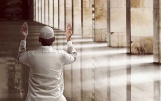 RenunganMalam: Menghidupkan Hati dengan Istighfar