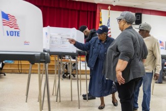 Demokrat Unggul 10 Poin atas Republik Jelang Pemilihan Paruh Waktu: Pemicunya Tak Percaya Donald Trump