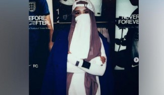 Sosok Inspiratif Saeedah Haque: Desainer Muda Otodidak Ciptakan Abaya Streetwear Pertama di Dunia Hingga Masuk Daftar Forbes