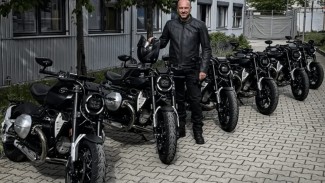 CEO BMW Markus Flasch Beri Kode Semburan Motor Cruiser Bore Besar R20 yang Baru: Memang Keren!