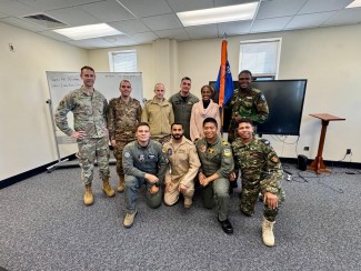 Tempuh Pendidikan di Amerika Serikat, Perwira TNI AU Raih Distinguished Graduate