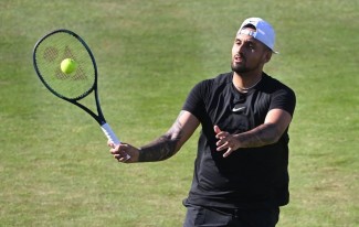 Kyrgios Menang Mudah atas Moutet di Babak Pertama Stuttgart