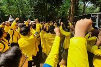 5 Tuntutan Terhadap Pemerintahan Prabowo dalam Aksi Demo BEM UI Hari Ini
