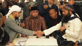 Nasihat Pernikahan Syafiq Basalamah ke Menantu: Bimbing Istrimu dengan Kelembutan
