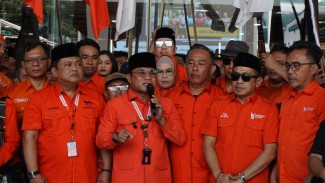 Lengkapi Berkas di 38 Provinsi, Partai Gerakan Rakyat Resmi Daftar ke Kemenkum RI