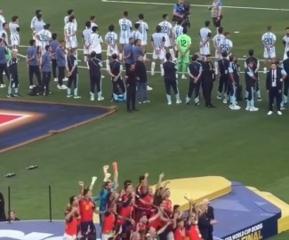 FIFA Ajukan Tuntutan 2 Pemain dan Klub Argentina Setelah Kericuhan Final Piala Dunia dengan Spanyol