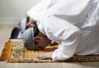 Tantangan Mempertahankan Agama di Tengah Fitnah Akhir Zaman