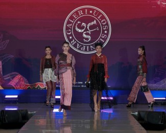 Medan Fashion Trend 2026 Sukses Digelar, 520 Karya dari 43 Desainer Menampilkan Kekayaan Wastra Nusantara