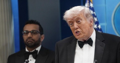 Donald Trump Dinner Dengan Para Koresponden Tiba Tiba Ada Yang Menerobos Melepas Tembakan, Suasana Langsung Kacau