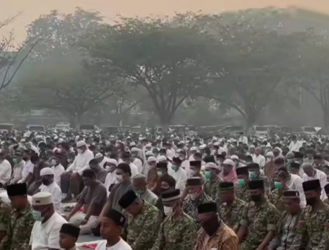 Dampak Karhutla Makin Parah, Ribuan Warga Pontianak Shalat Istisqa Meminta Turun Hujan