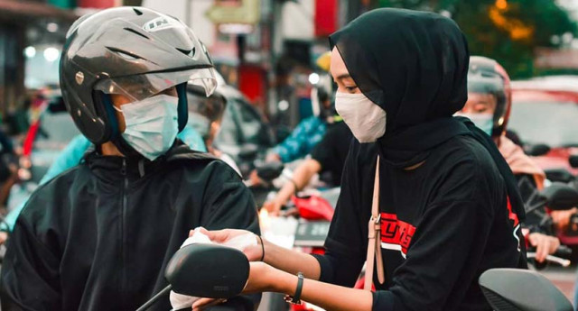 Gowes Sambil Sedekah, Peluh Bersimbah Pahala