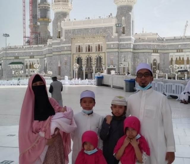 Dr Ahmad Musyaddad, Penerjemah Masjidil Haram Asal Lombok