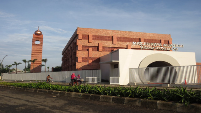 11 Masjid Megah Rancangan Ridwan Kamil, No 5 di Wilayah Perang
