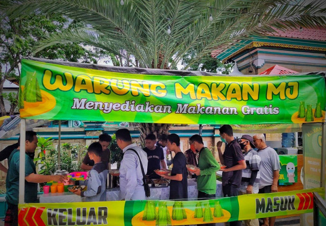 Hebat, di Bali Ada Masjid Beri Makan Siang Gratis Selama Pandemi