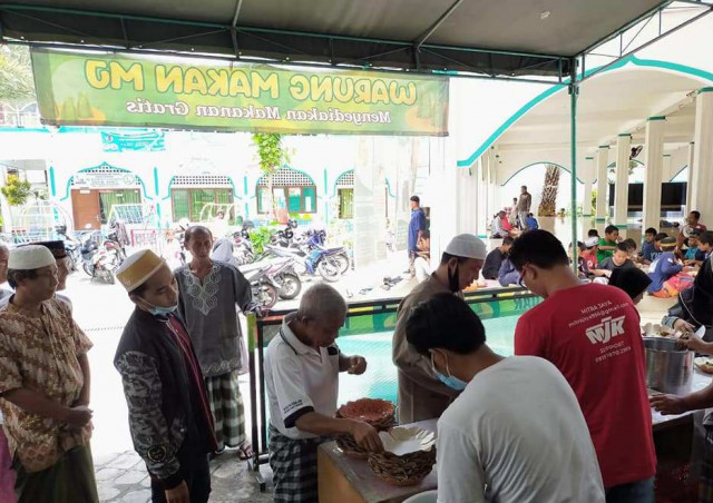 Hebat, di Bali Ada Masjid Beri Makan Siang Gratis Selama Pandemi